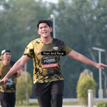 Runner Photo 6780602