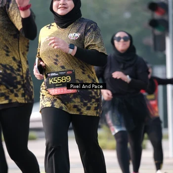 Runner Photo 6780631