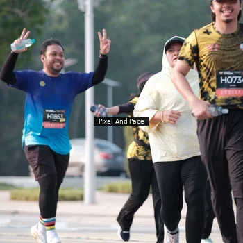 Runner Photo 6780653