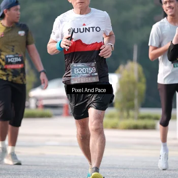 Runner Photo 6780764