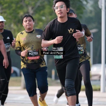 Runner Photo 6780993