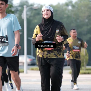 Runner Photo 6781067