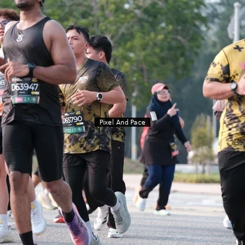 Runner Photo 6781133
