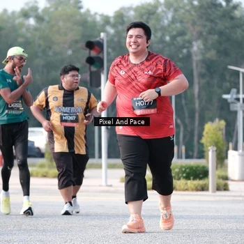 Runner Photo 6781213