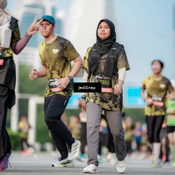 Runner Photo 6781336