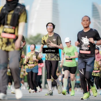 Runner Photo 6781386