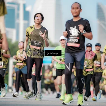 Runner Photo 6781515