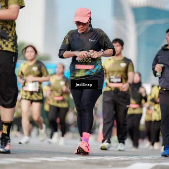 Runner Photo 6781580