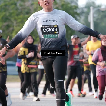 Runner Photo 6781603