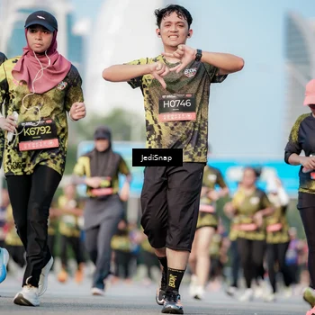 Runner Photo 6781761