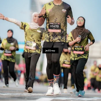 Runner Photo 6781800