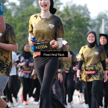 Runner Photo 6781915