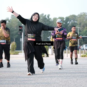 Runner Photo 6781979