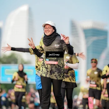 Runner Photo 6782042