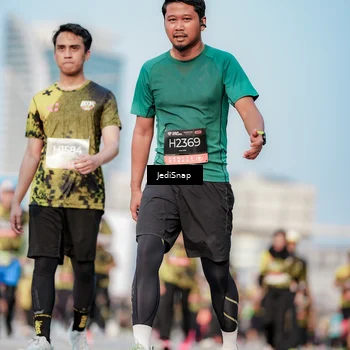 Runner Photo 6782044