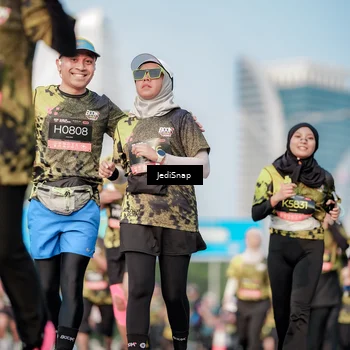 Runner Photo 6782075