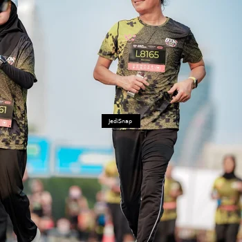 Runner Photo 6782530