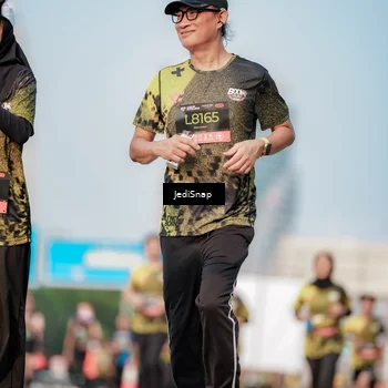 Runner Photo 6782535