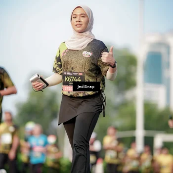 Runner Photo 6782566