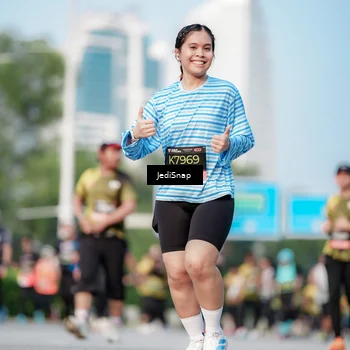 Runner Photo 6782878