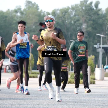 Runner Photo 6782891