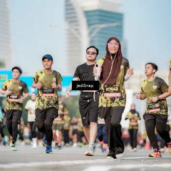 Runner Photo 6782898