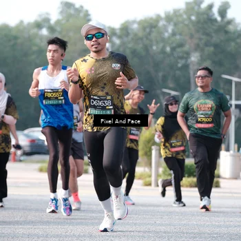 Runner Photo 6782905