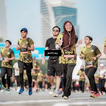 Runner Photo 6783011