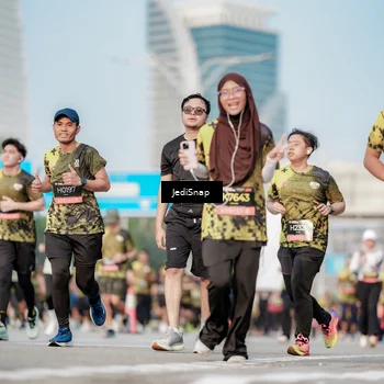 Runner Photo 6783025