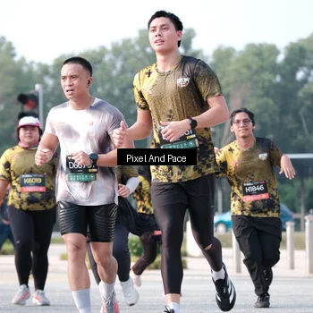 Runner Photo 6783075
