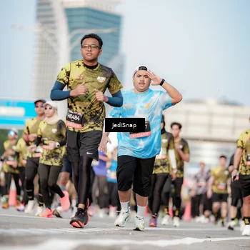 Runner Photo 6783425