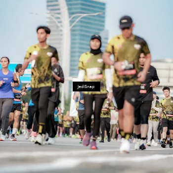 Runner Photo 6783465