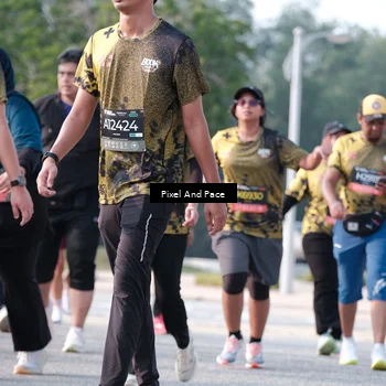 Runner Photo 6783544