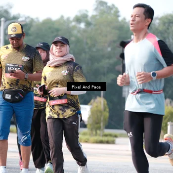 Runner Photo 6783561
