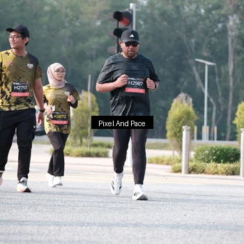 Runner Photo 6783635