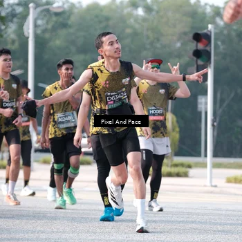 Runner Photo 6783684