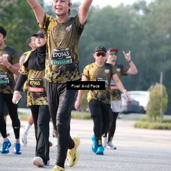 Runner Photo 6783687