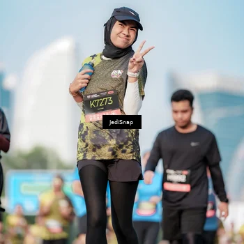 Runner Photo 6783699