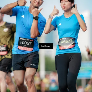 Runner Photo 6783842