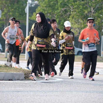 Runner Photo 6783867