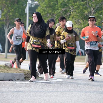 Runner Photo 6783893