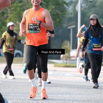Runner Photo 6783896