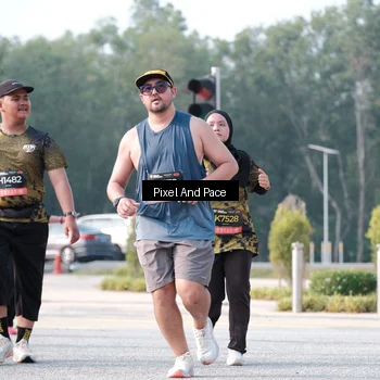 Runner Photo 6783954
