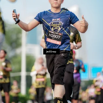 Runner Photo 6783962