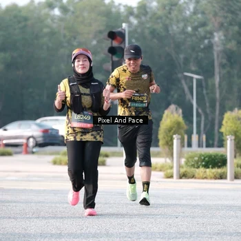 Runner Photo 6783977