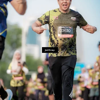 Runner Photo 6783997