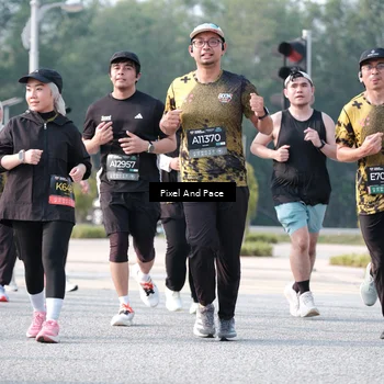 Runner Photo 6784008