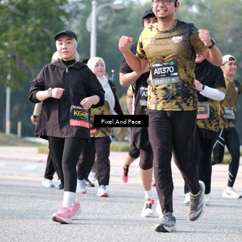 Runner Photo 6784015