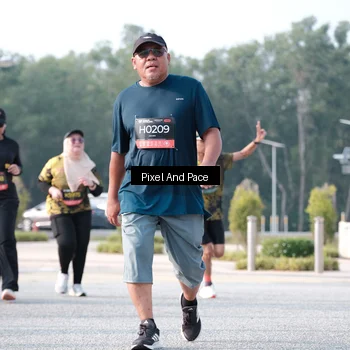 Runner Photo 6784127