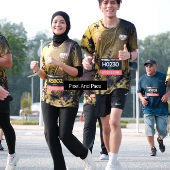 Runner Photo 6784140